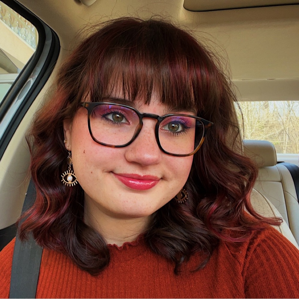 Meet your Posher, Emily